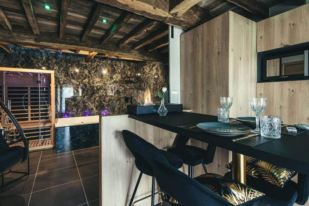 Le Duplex De L'Etoile Home Cinema Jacuzzi Et Sauna Privatif Longmesnil Exterior foto