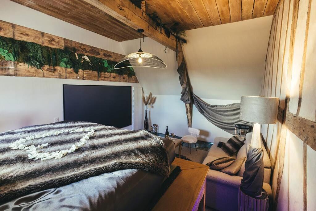 Le Duplex De L'Etoile Home Cinema Jacuzzi Et Sauna Privatif Longmesnil Exterior foto